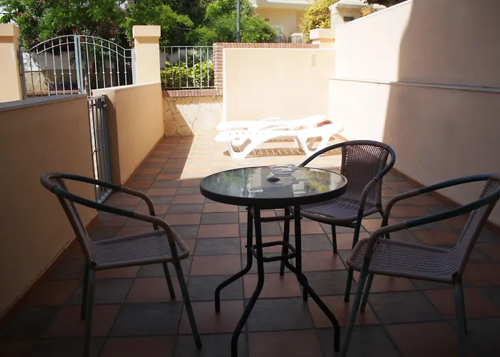 Turísticos Fercomar * Nerja