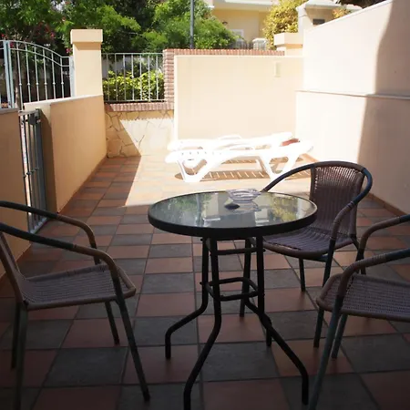 菲尔柯马旅游公寓 公寓 *